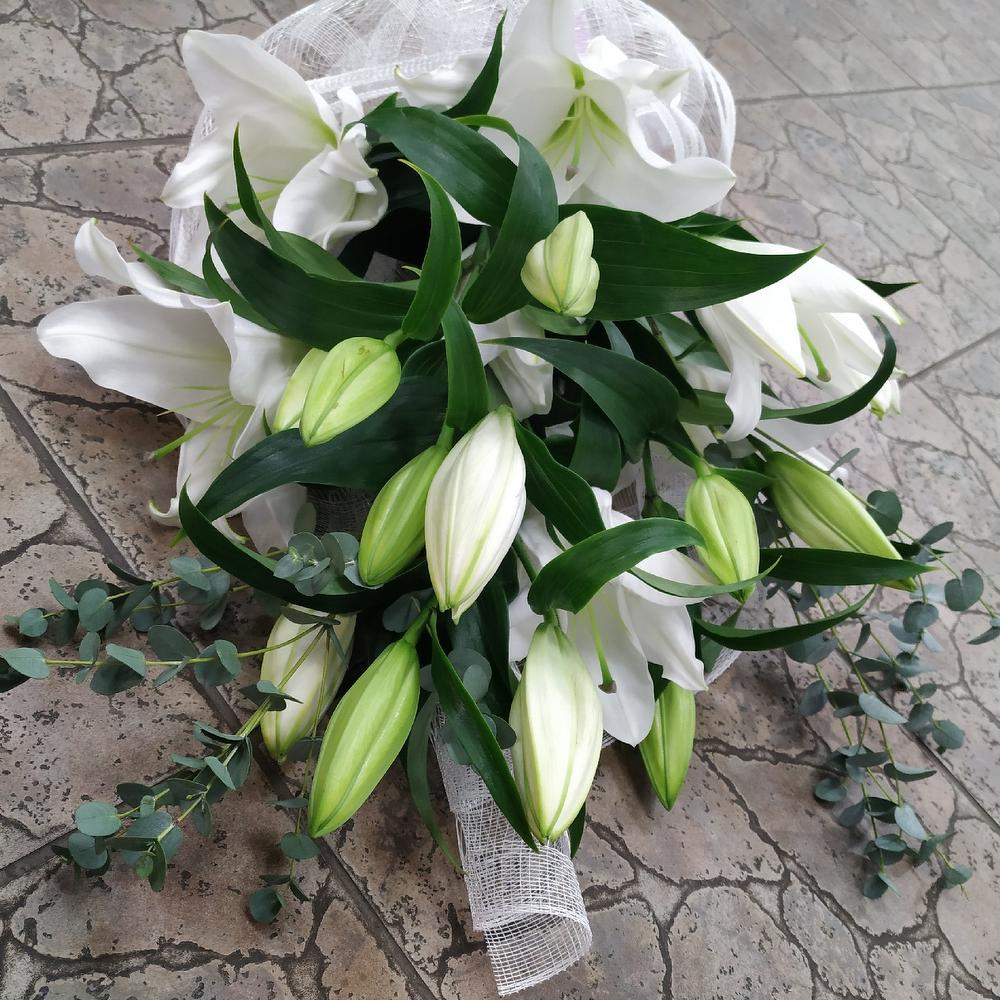Букет белых лилий "Откровение"